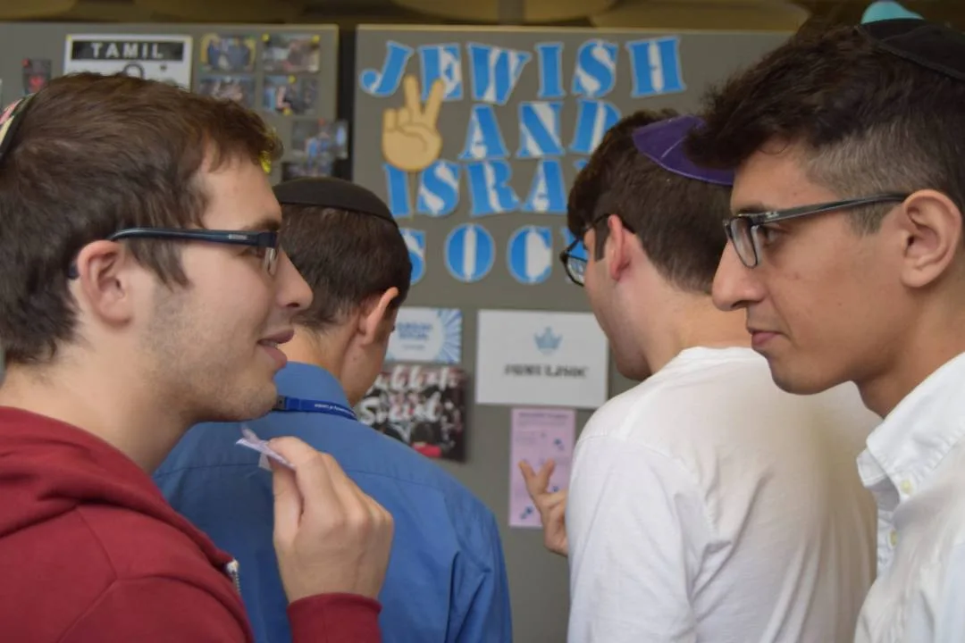 – Freshers Fair (AR)
