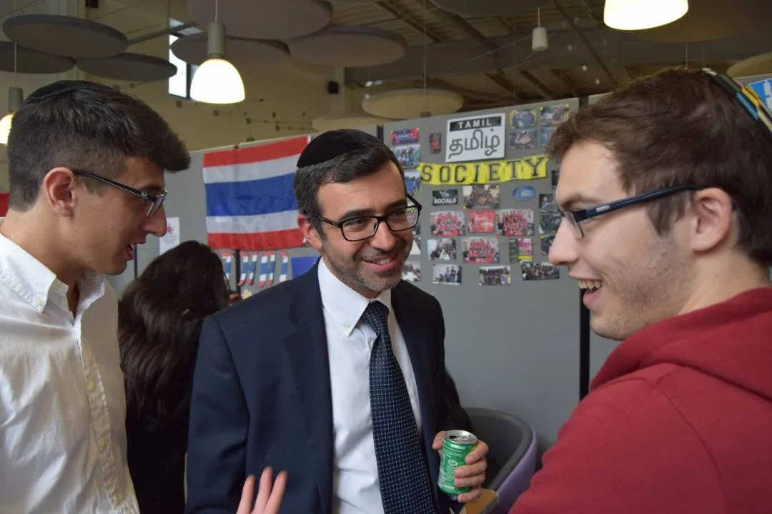 – Freshers Fair (AR)