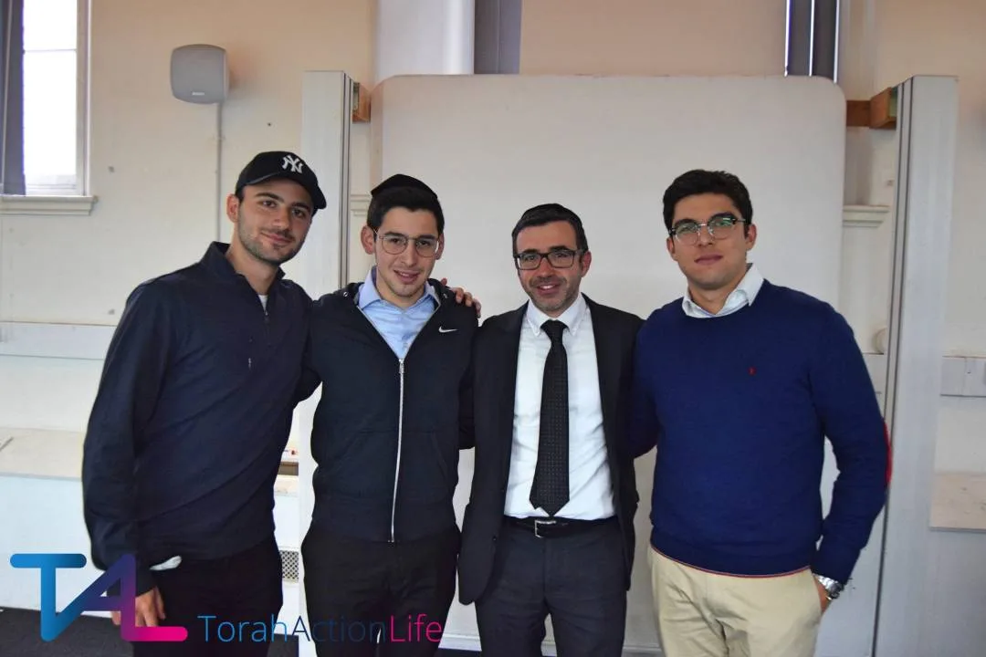 UCL 121 (AR)