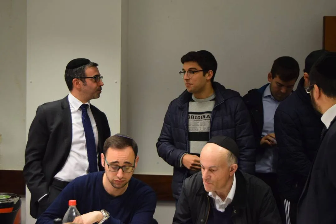 UCL 121 (AR)