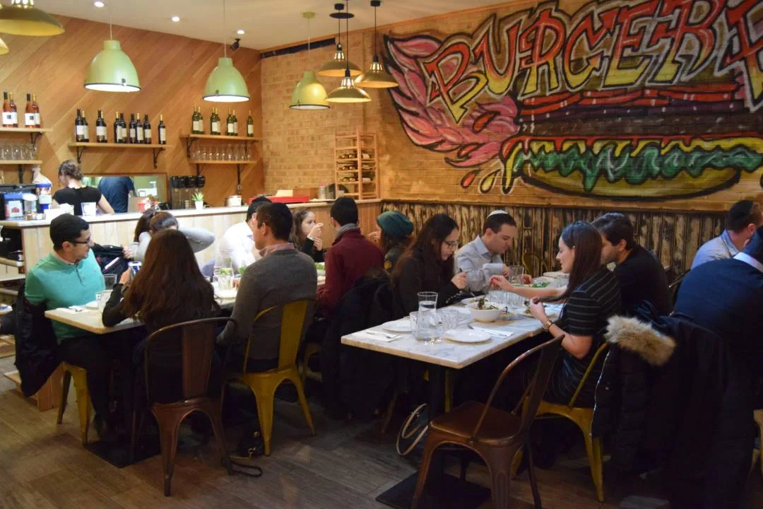 YMC burgers bar (AR)